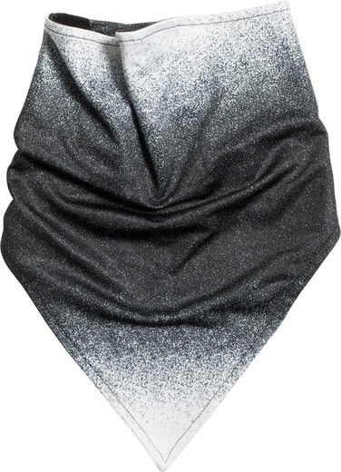 Triangular bandana with fleece lining