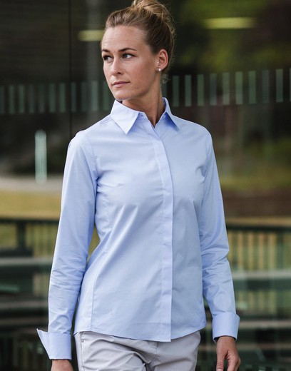 Ultimatives Langarm-Slim Fit-Shirt für Damen