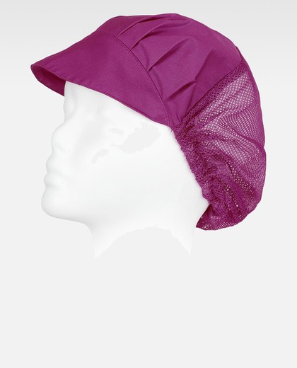 La casquette recueille les cheveux avec une grille violette