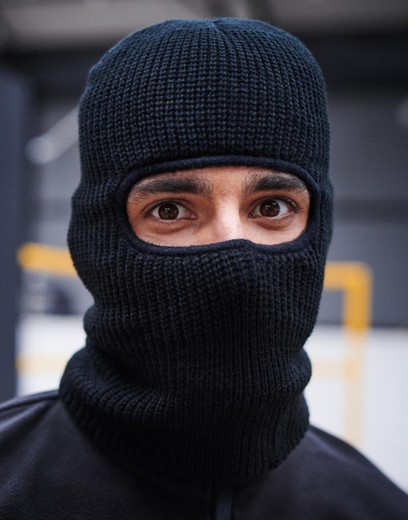 Uncovered balaclava