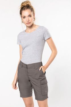 Leichte Bermudashorts für Frauen mit mehreren Taschen