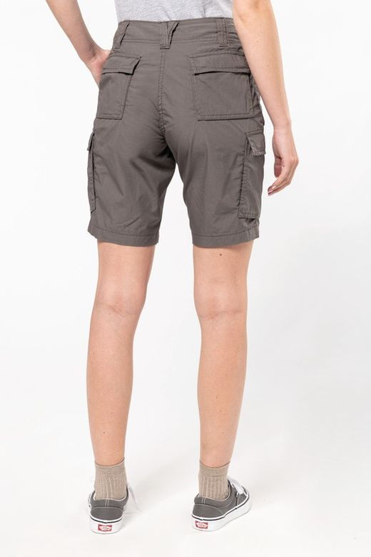 Leichte Bermudashorts für Frauen mit mehreren Taschen