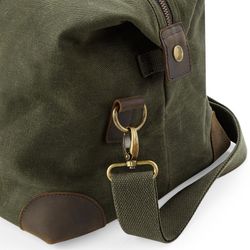 Bolsa de Viaje Heritage en Lona Encerada – 19 L, Cremallera y Bolsillo Frontal – Estilo Clásico Cuero y Latón