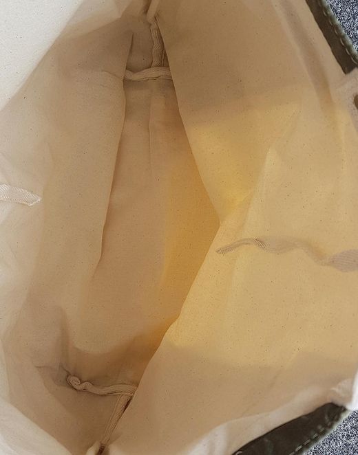 Kiyomi Satin und Samttasche