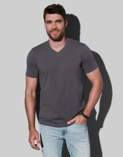 T-shirt con scollo a V Clive