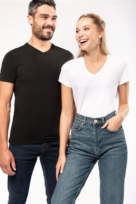 T-shirt com elastano decote em V Homem