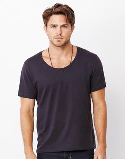 T-shirt de gola larga para homem