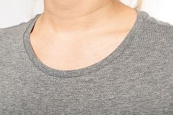 Camiseta de algodão orgânico feminino