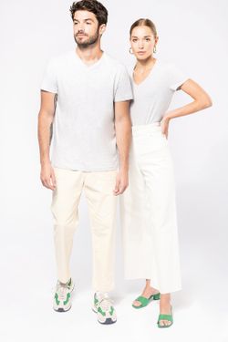 T-SHIRT SCOLLO AV CON MANICA CORTA