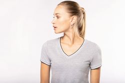 T-Shirt in piquet con scollo a V da donna