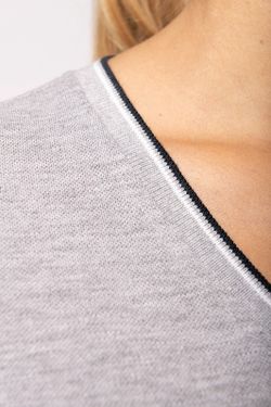 T-Shirt in piquet con scollo a V da donna
