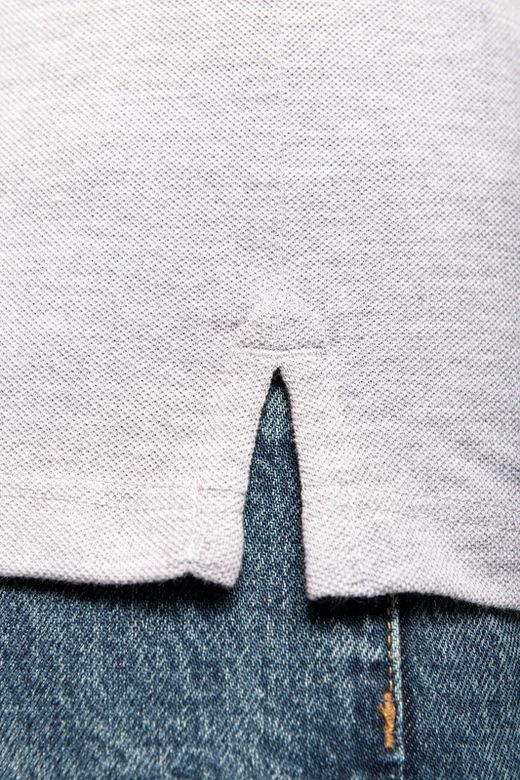 T-Shirt in piquet con scollo a V da donna