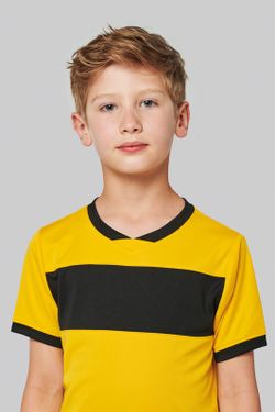 Maglietta dell'attrezzatura del ragazzo