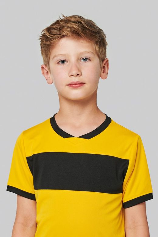 Maglietta dell'attrezzatura del ragazzo