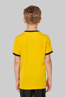 Maglietta dell'attrezzatura del ragazzo