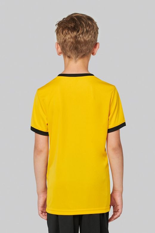 Maglietta dell'attrezzatura del ragazzo