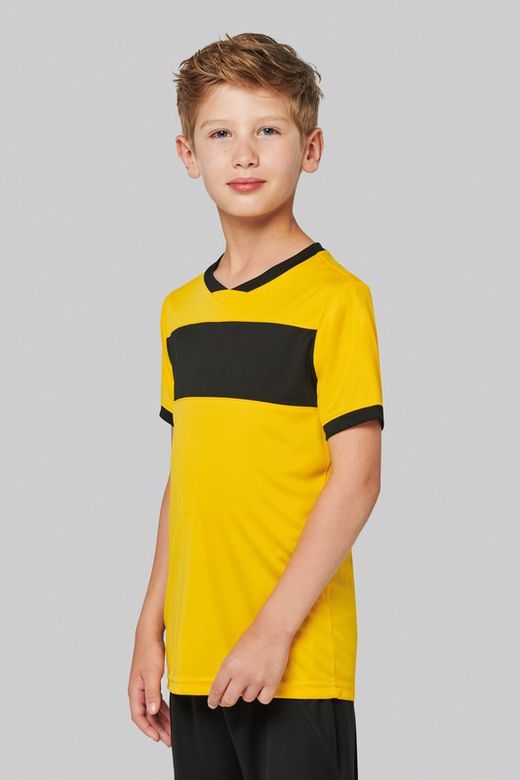 Maglietta dell'attrezzatura del ragazzo