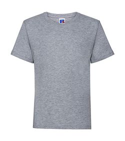 T-Shirt eines schlanken Jungen