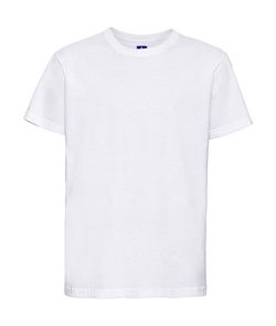 T-Shirt eines schlanken Jungen