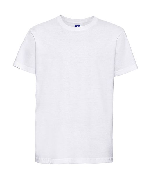 T-Shirt eines schlanken Jungen