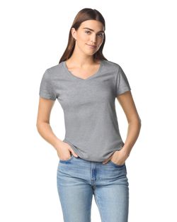 Camiseta SoftStyle cuello de pico mujer