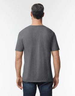 Herren Softstyle® T-Shirt mit V-Ausschnitt