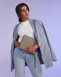 Cartera Travel/Tech Boutique