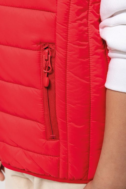 Padded and lightweight vest for children