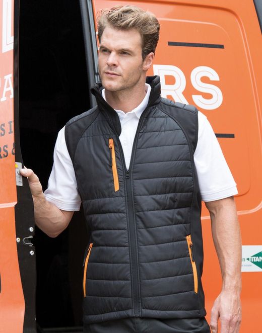 Gepolsterte Softshell-Weste