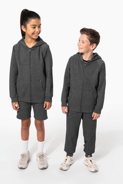 Kinderjacke mit Reißverschluss und Kapuze