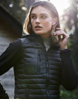 Chaqueta Crossover mujer con capucha