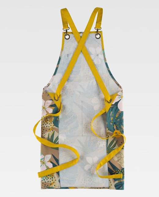 Delantal con peto en tejido canvas estampado combinado