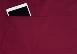 Latzschürze mit Tasche