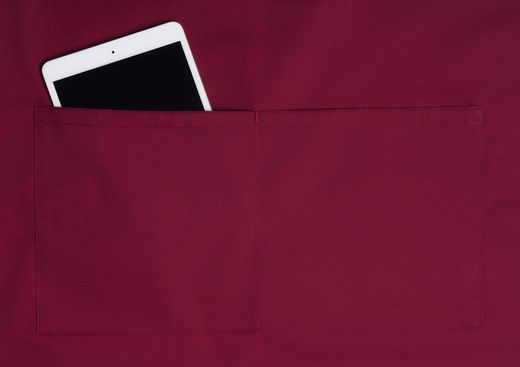 Latzschürze mit Tasche