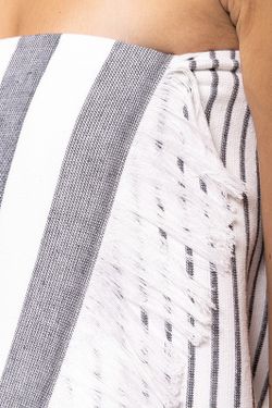 Gestreifte Fouta mit Fransen