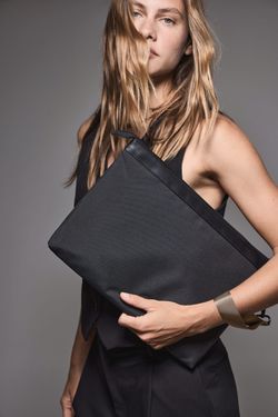 Kialma Dokumenten- und Notebook-/Tablettasche von K-loop