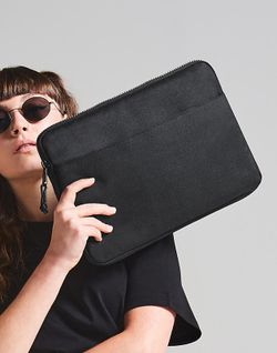 13 "Essemtial Portable Case