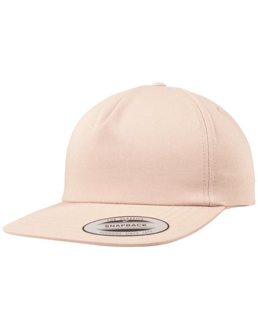 Gorra de 5 paneles con cierre a presión