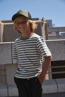 Cappellino junior in rete regolabile sul dietro