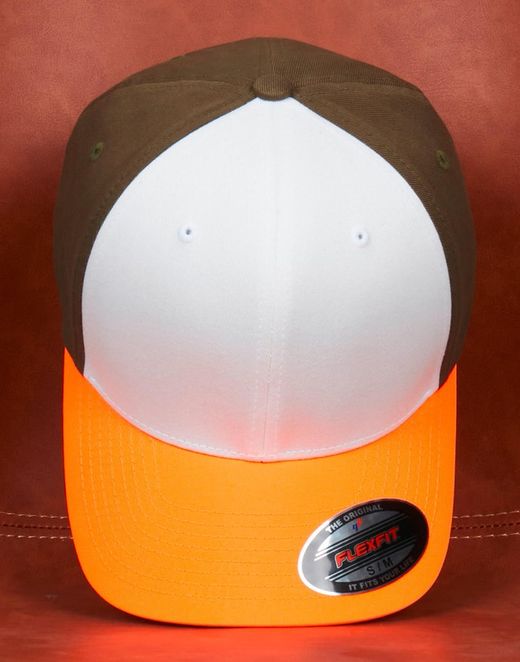 Gorra Flexfit de 3 colores