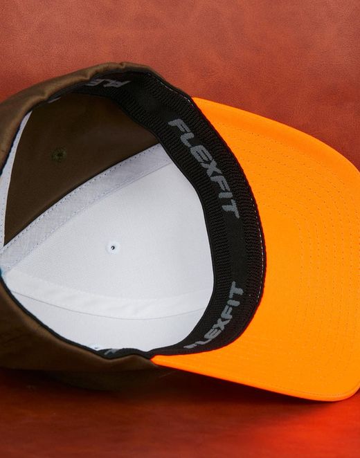 Gorra Flexfit de 3 colores