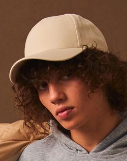 Gorra Premium con visera curvada 5 paneles