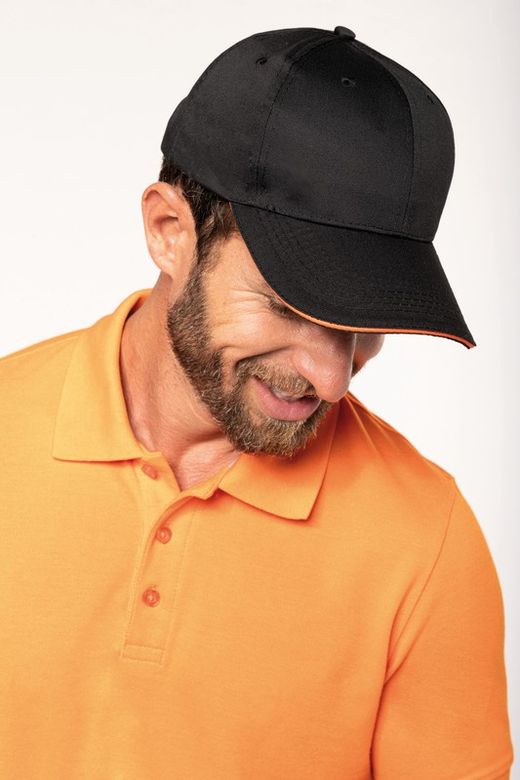 6-Panel-Cap mit Kontrast-Sandwichschirm