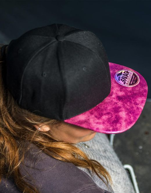 Gorra Snapback Bronx con visera plana brillante