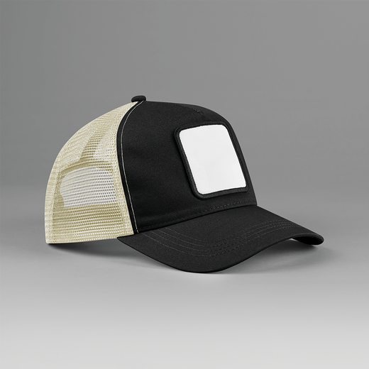 Cappellino trucker a 5 pannelli con patch quadrato