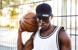 Cappellino in twill a profilo medio