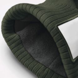 Mütze mit aufgesetztem Patch