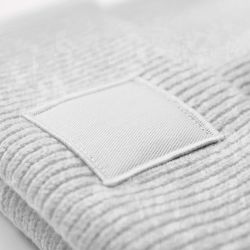 Mütze mit breiter Krempe und Ton-in-Ton-Patch