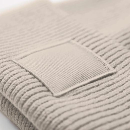 Mütze mit breiter Krempe und Ton-in-Ton-Patch