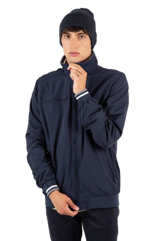 Chapeau avec revers